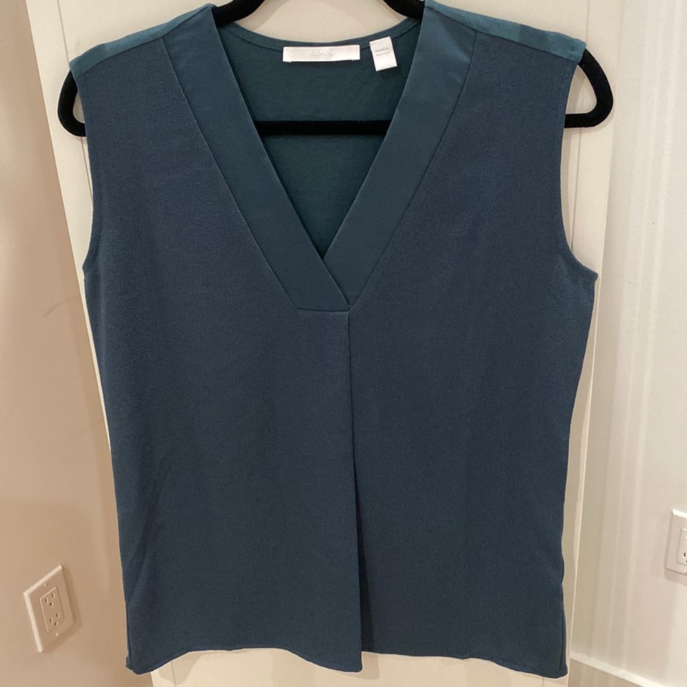 NWOT Hugo Boss sleeveless blouse